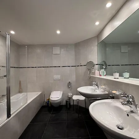 Bella Vista 12 - Penthouse Daire Wengen